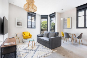 Fabulous Corner Market by TLV2RENT